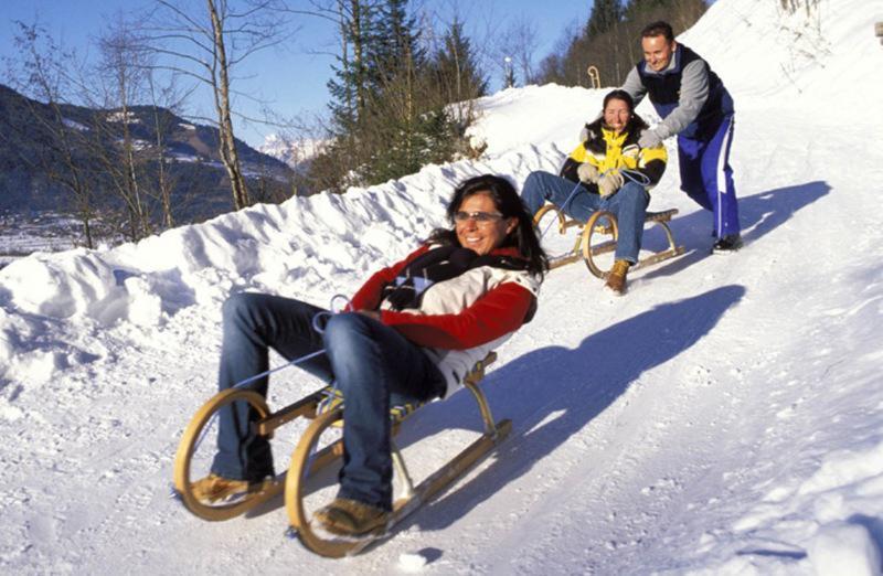 Pension Bergheil Kaprun Bagian luar foto