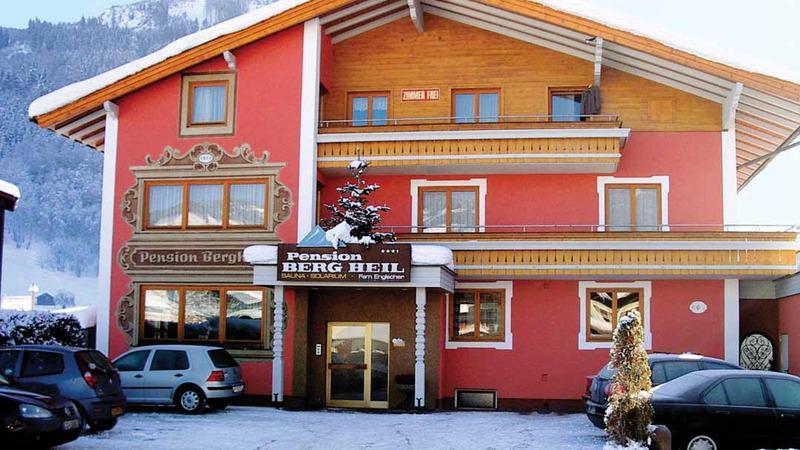 Pension Bergheil Kaprun Bagian luar foto